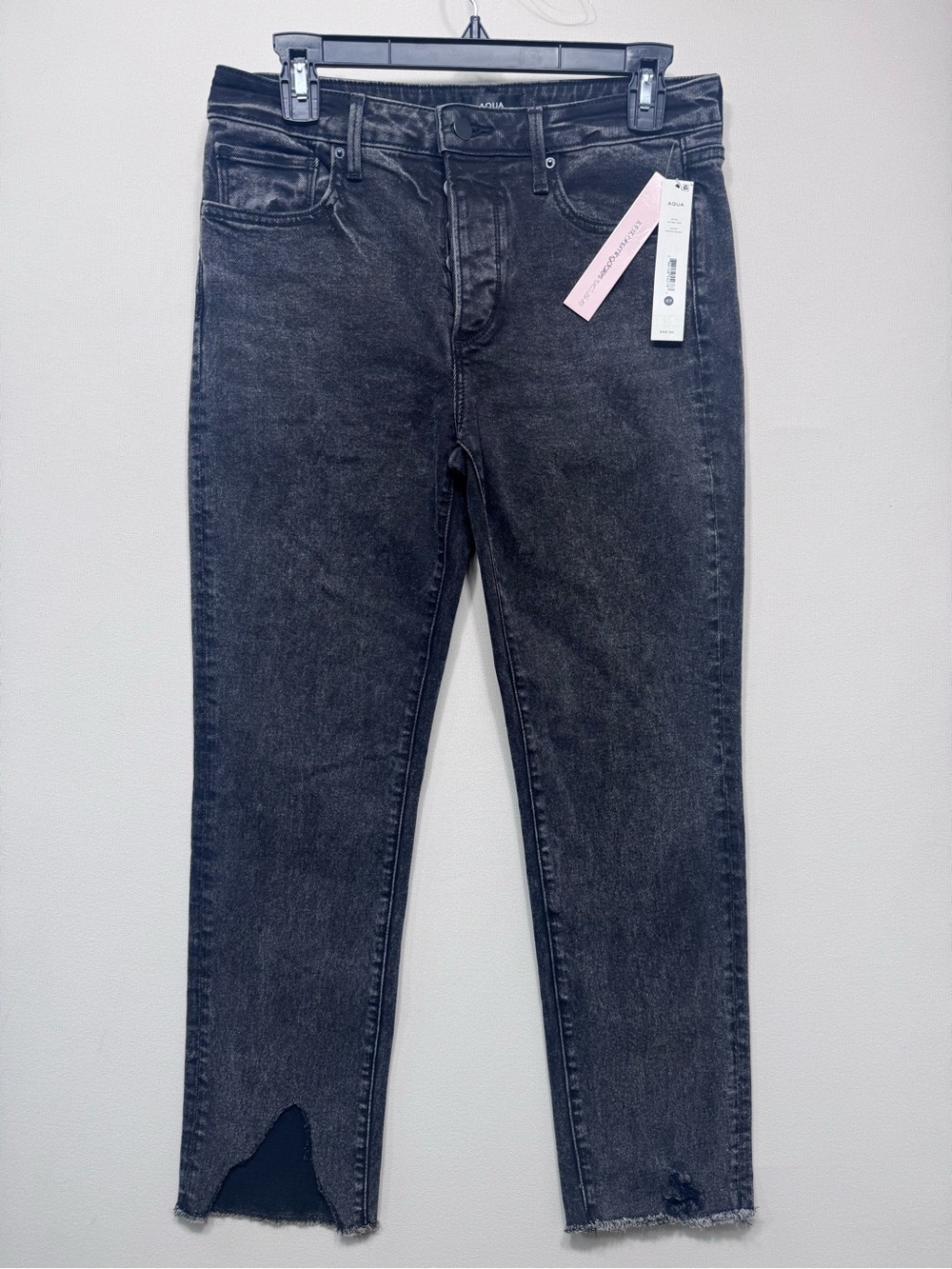 Aqua Women's Black Washed Skinny Jeans 
nwt 
size 27